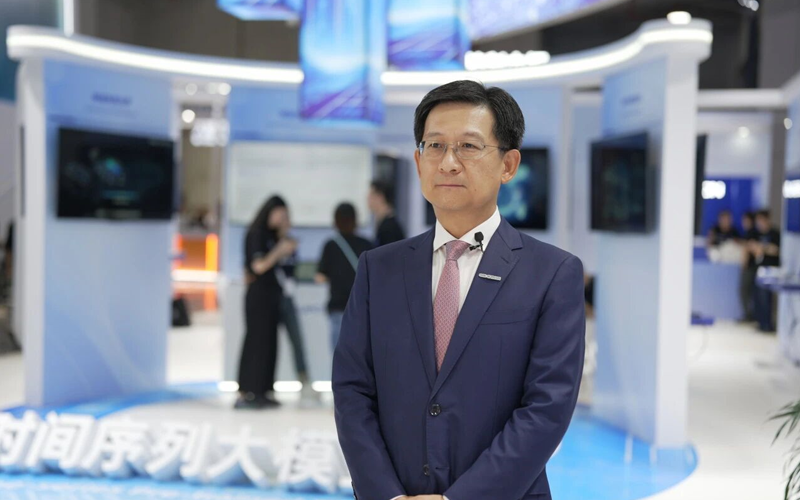 崔山受新华社专访：以工业具身智能重构生产力，，，，引领流程工业智能化升级